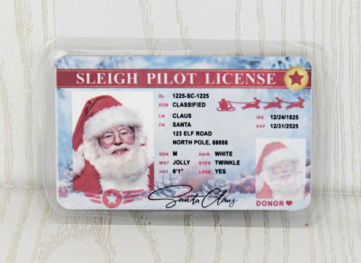 Santa Claus Lost Drivers License - Novelty North Pole Santa Claus Card - Flight Christmas Eve Key Box Gift Xmas Tree Ornament for Kids Adults Decoration Party Decor Secret Santa