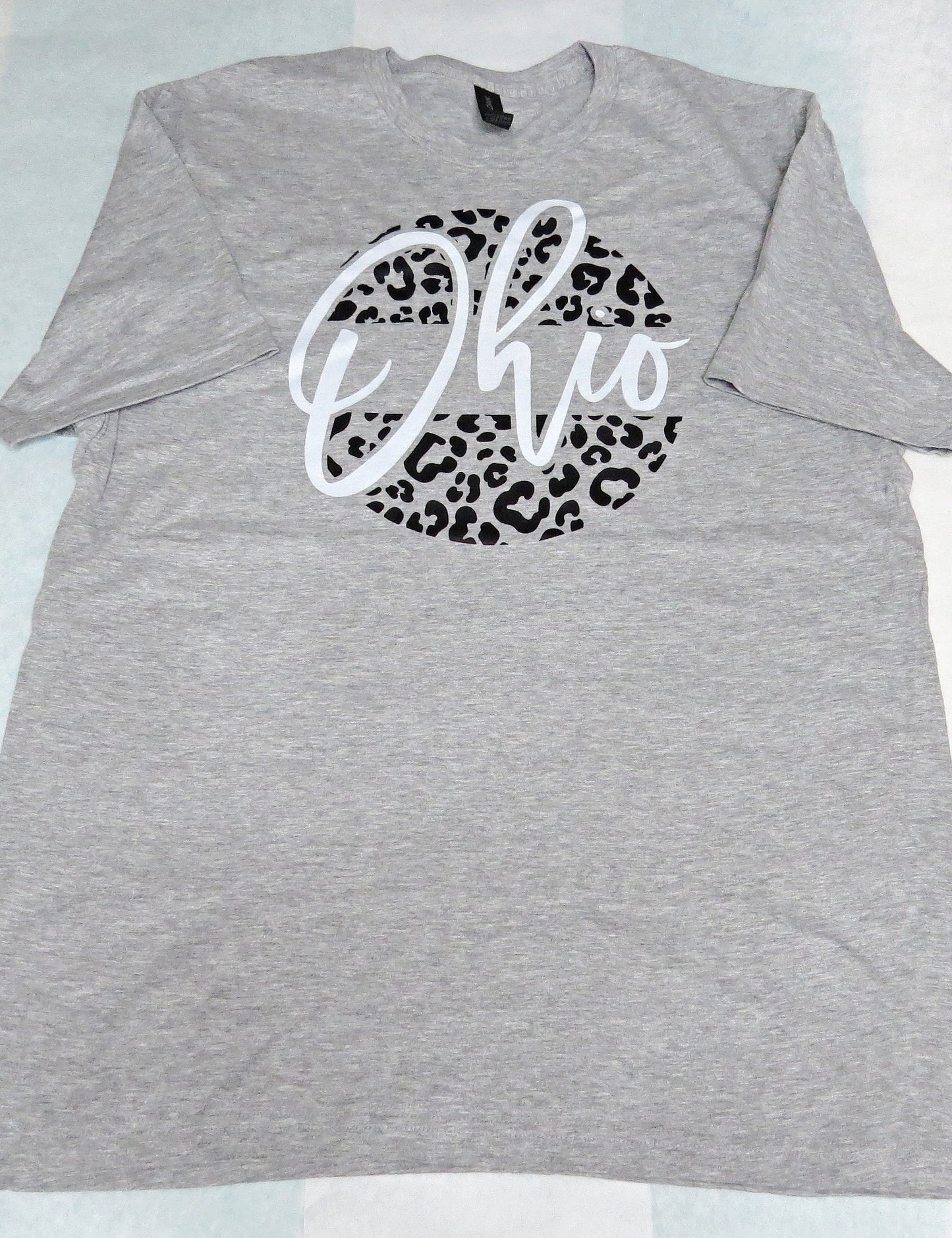 ADULT Grey Gildan Unisex T-Shirt Ohio Cheetah Tee